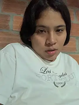 moncerrat luna online show from 02/01/25, 01:55