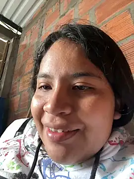 moncerrat luna online show from 02/06/25, 03:41