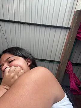 moncerrat luna online show from 03/18/25, 01:20