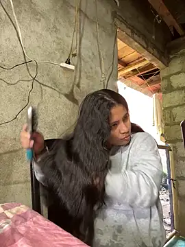 moncerrat luna online show from 03/19/25, 09:05