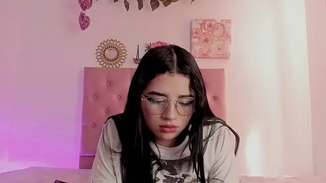 aliice walker  online show from 12/06/24, 03:33