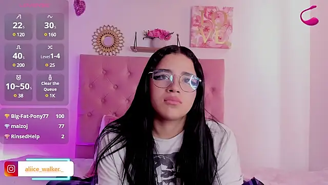 aliice walker  online show from 12/06/24, 06:39