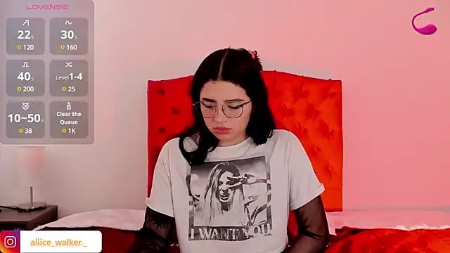 aliice walker  online show from 12/23/24, 01:03