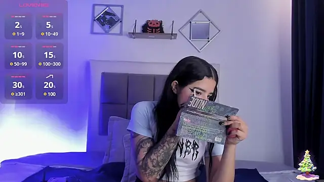 aliice walker  online show from 01/13/25, 01:17