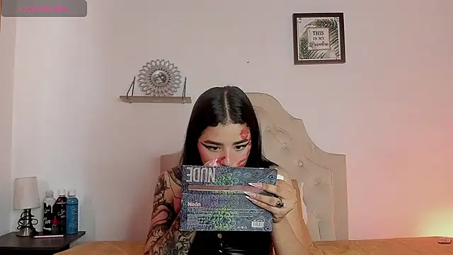 aliice walker  online show from 02/10/25, 06:35