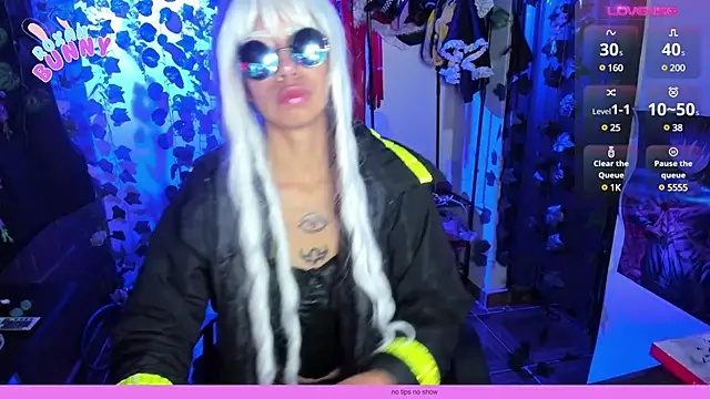 Roxanbunny1 online show from 02/08/25, 04:25