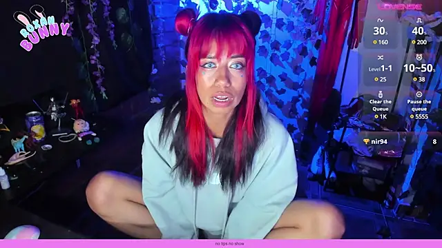 Roxanbunny1 online show from 02/12/25, 05:47