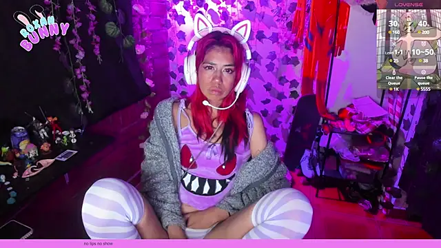 Roxanbunny1 online show from 02/19/25, 05:38