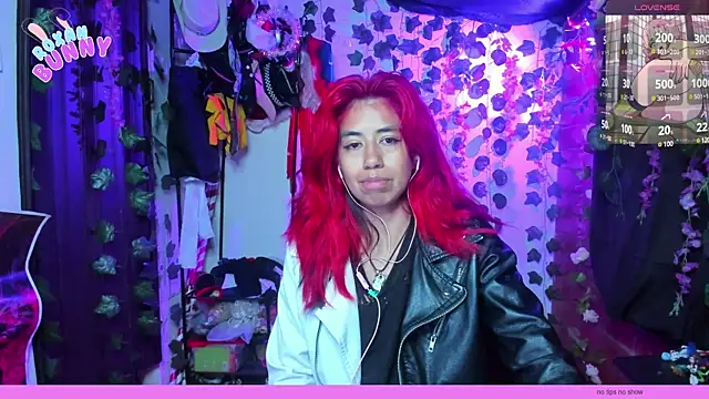 Roxanbunny1 online show from 03/13/25, 03:22