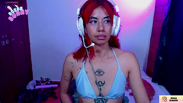 Roxanbunny1 online show from 09/21/25, 12:01