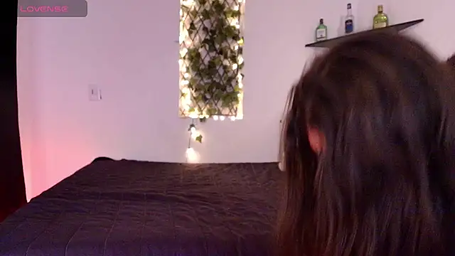 kisstarxxx online show from 05/13/26, 06:22
