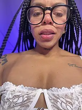 Charly  online show from 04/29/26, 09:21