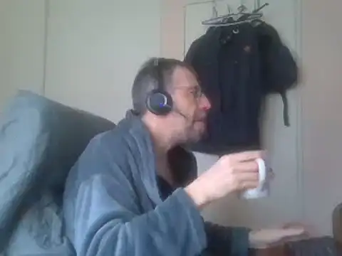 ptitcanard60600 online show from 01/30/25, 04:13