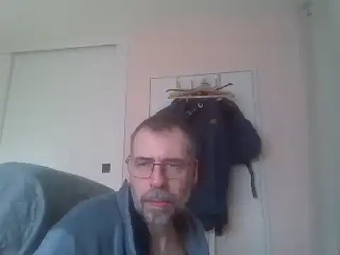 ptitcanard60600 online show from 03/20/25, 02:10