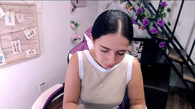 samantha baby  online show from 05/24/26, 03:50