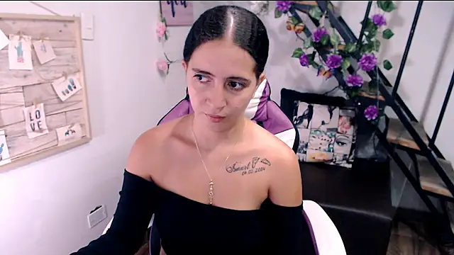 samantha baby  online show from 06/06/26, 06:45