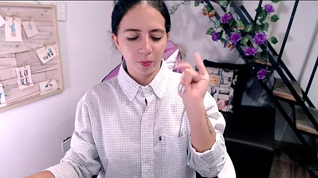 samantha baby  online show from 06/11/26, 05:33