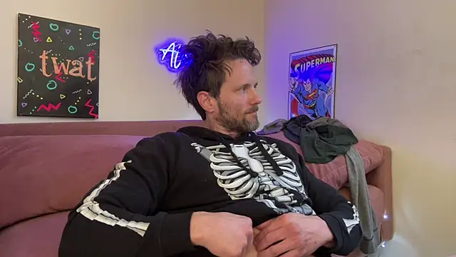 Snapshot of alexmannd chatting on 03/05/26, 06:04 alexmannd online show from 03/05/26, 06:04