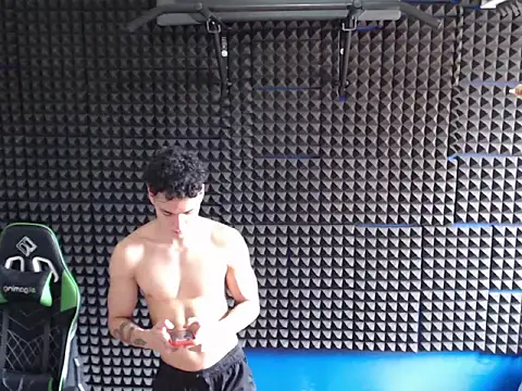 Snapshot of Curly_Angel24 chatting on 01/05/26, 05:27 Curly Angel24 online show from 01/05/26, 05:27