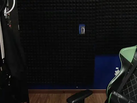 Snapshot of Curly_Angel24 chatting on 02/04/26, 03:34 Curly Angel24 online show from 02/04/26, 03:34