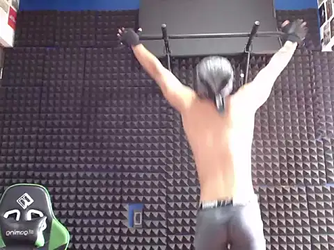 Snapshot of Curly_Angel24 chatting on 02/06/26, 04:10 Curly Angel24 online show from 02/06/26, 04:10