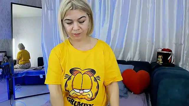 Snapshot of LILU_MS chatting on 06/01/26, 10:00 LILU MS online show from 06/01/26, 10:00