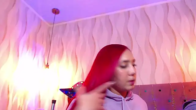 IsabelaLatina online show from 10/25/25, 08:36