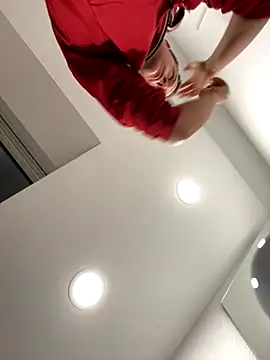 Snapshot of Danii0790 chatting on 09/29/25, 03:55 Danii0790 online show from 09/29/25, 03:55