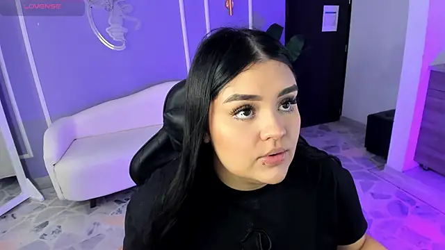 martinasaez online show from 09/25/25, 07:39