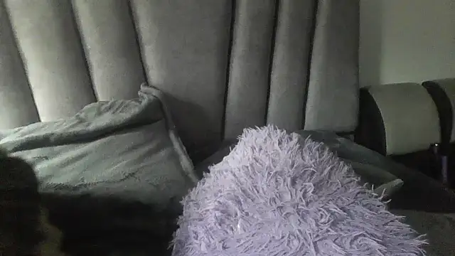 Snapshot of Charis_21 chatting on 03/27/26, 09:36 Charis 21 online show from 03/27/26, 09:36