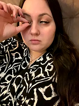 Snapshot of ihaveasecret_ chatting on 10/06/25, 11:18 ihaveasecret online show from 10/06/25, 11:18