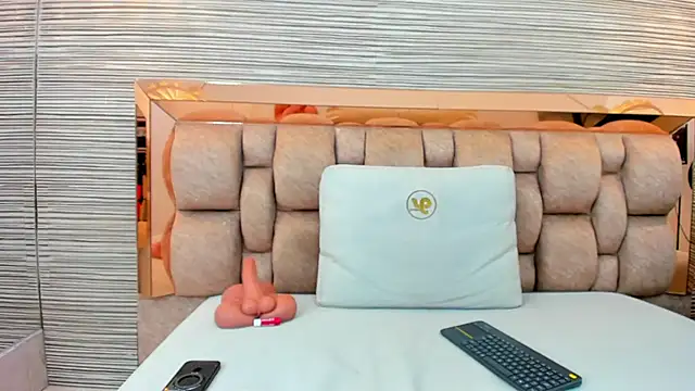 Snapshot of maryy_campbell_ chatting on 09/23/25, 07:50 maryy campbell online show from 09/23/25, 07:50