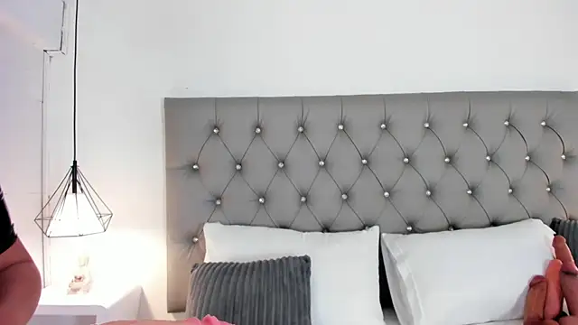 Victoriaxx  online show from 02/15/25, 11:03