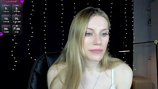 Lilianna Just online show from 03/06/25, 04:17