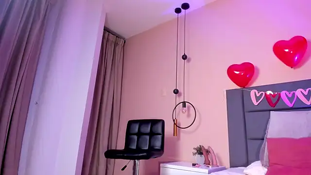 NoraDasilva online show from 02/16/25, 02:53