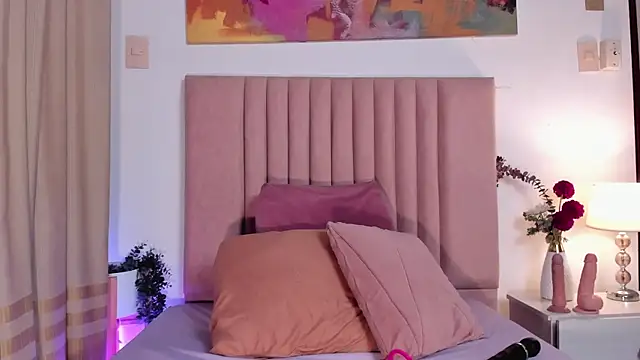 NoraDasilva online show from 09/16/25, 01:39