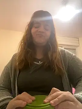 Bombon ok online show from 10/29/25, 02:58