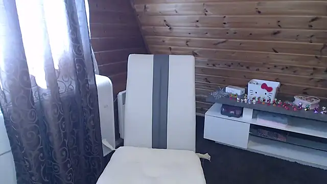 LaMadrina006 online show from 02/13/26, 09:16