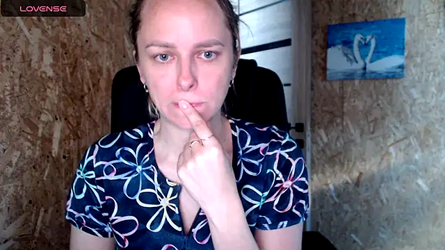 Snapshot of las_sweet chatting on 06/25/26, 02:43 las sweet online show from 06/25/26, 02:43