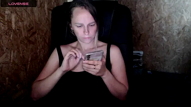 Snapshot of las_sweet chatting on 07/28/26, 02:13 las sweet online show from 07/28/26, 02:13