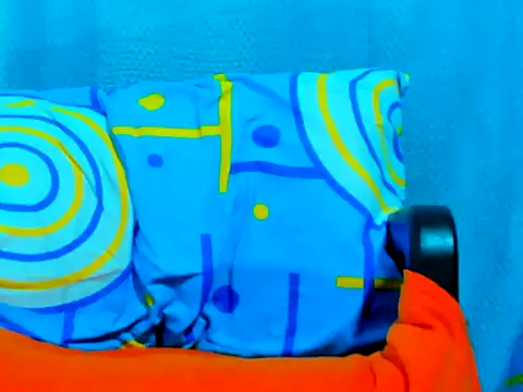 Snapshot of ebony_cristal1 chatting on 10/01/25, 02:06 ebony cristal1 online show from 10/01/25, 02:06