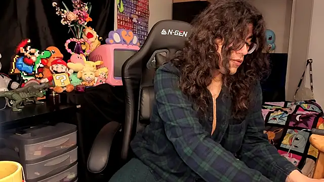 ShinyCherub online show from 10/31/25, 11:11