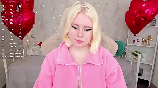 art lovee online show from 02/08/25, 04:36