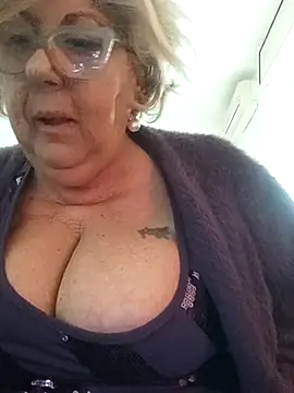 Merilulla online show from 02/16/25, 09:04