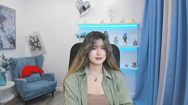 AnneTLi online show from 06/07/26, 07:17