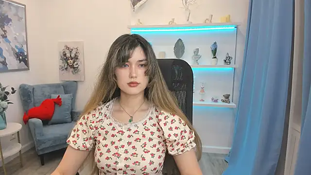 AnneTLi online show from 06/15/26, 06:32