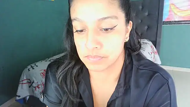 almaswan1 online show from 10/29/25, 05:04