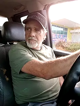 Snapshot of TTolbert chatting on 01/16/25, 11:27 TTolbert online show from 01/16/25, 11:27