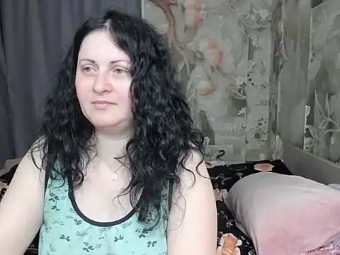 Snapshot of Lillian2 chatting on 03/15/26, 07:53 Lillian2 online show from 03/15/26, 07:53