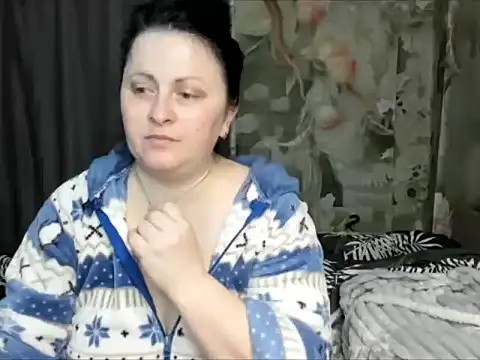 Lillian2 online show from 05/07/26, 05:18